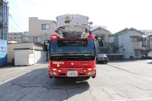 （写真）8号車 40メートルはしご車