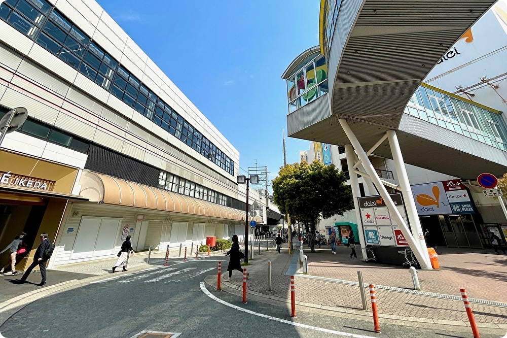 阪急池田駅前