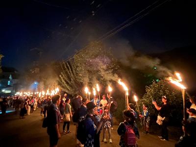 がんがら火祭り様子